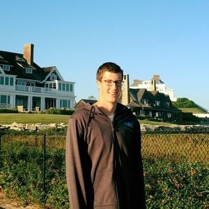 Meet your Posher, Nikolas